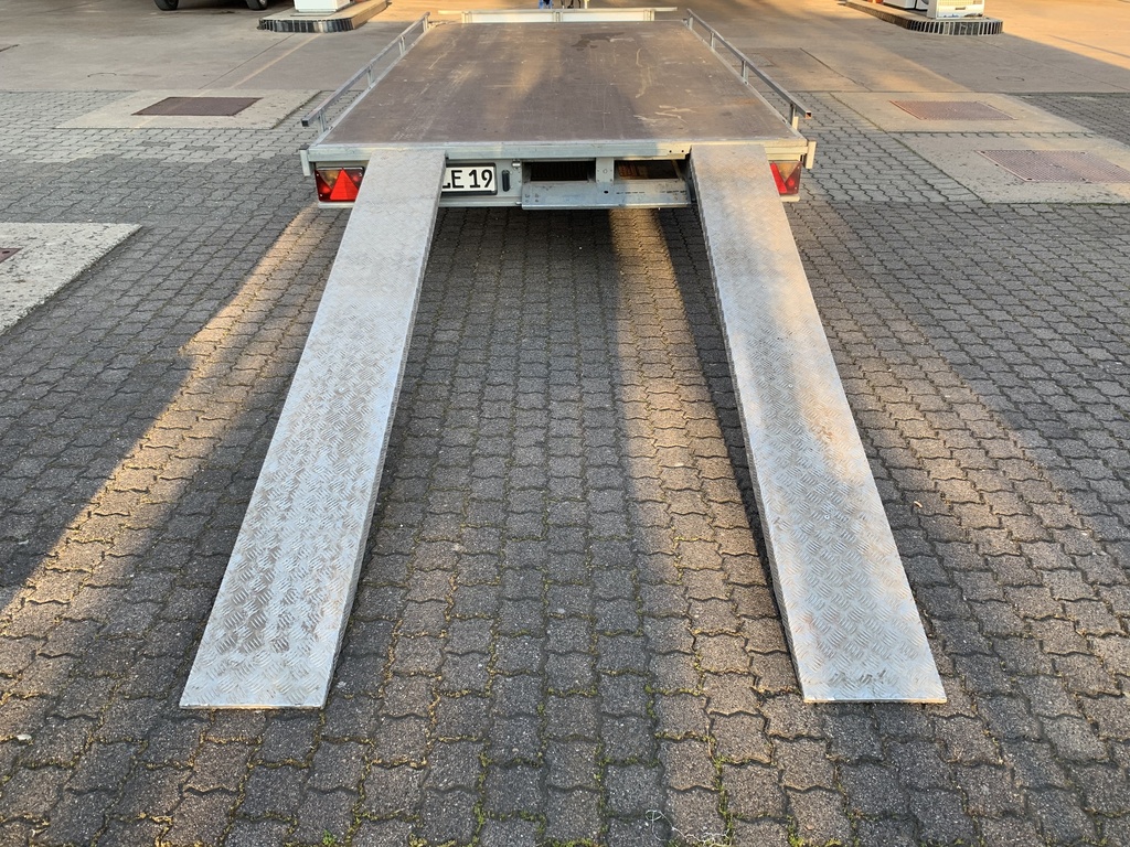 Anhänger - Autotrailer 2700KG - EA-LE 19 - 24h Miete